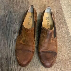 Korks brown leather shoes Size 7.5 Medium women’s clogs slip on stylish office
